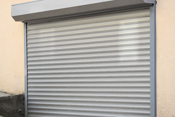 Rollos: der „unsichtbare Wächter“ der Energieeffizienz von Gebäuden